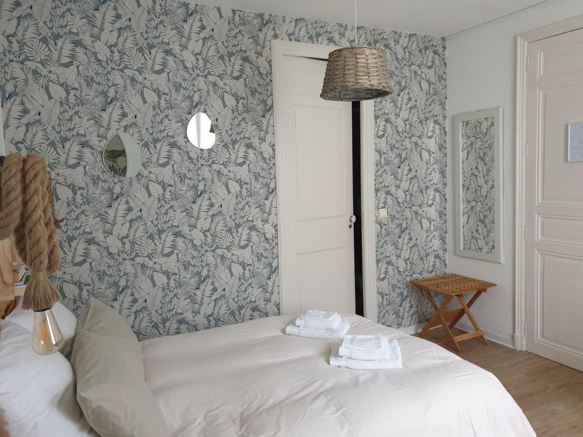Chambres D'Hotes Et Gites- L'Abri Sous Roche Tautavel Esterno foto