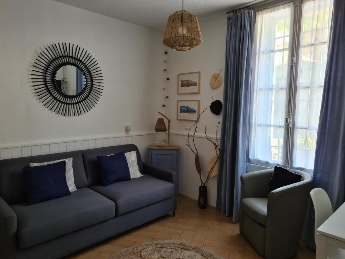 Chambres D'Hotes Et Gites- L'Abri Sous Roche Tautavel Esterno foto